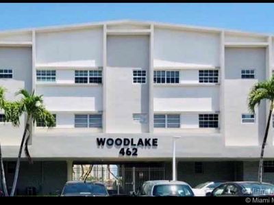 462 Golden Isles Dr APT 204, Hallandale, FL, 33009