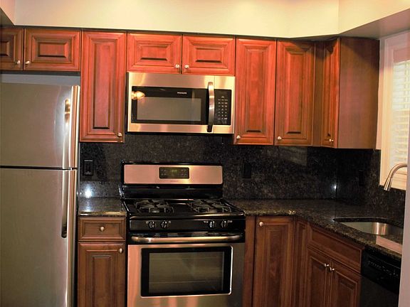 3rd image of 1705 Montauk Hwy #1705