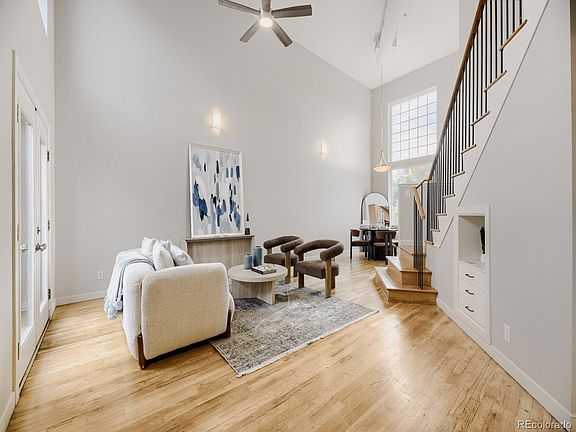 4th image of 790 N Clarkson Street #202