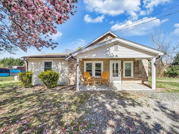 1845 Overland Ave SW, Roanoke, VA 24018