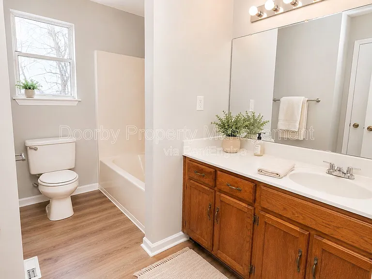 7808 Holiday Hills Cir #A — Photo 9