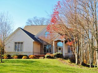 8223 Winchcombe Dr, Dublin, OH