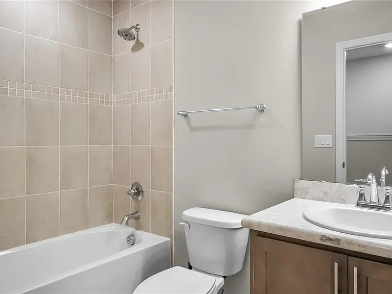 2726 Idyll Lakes Cir — Photo 15