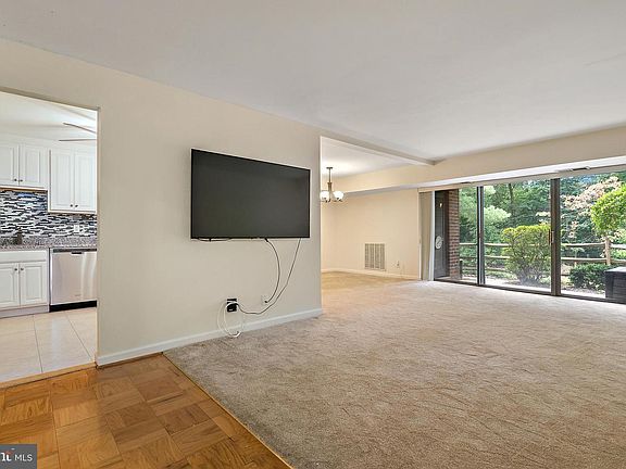 2nd image of 4408 Island Pl APT T2
