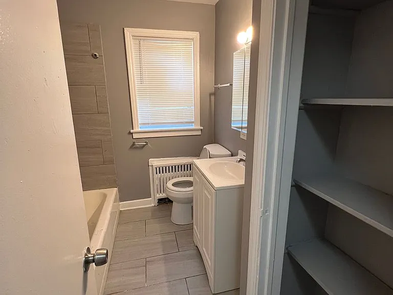 4208 S Michigan Ave — Photo 6
