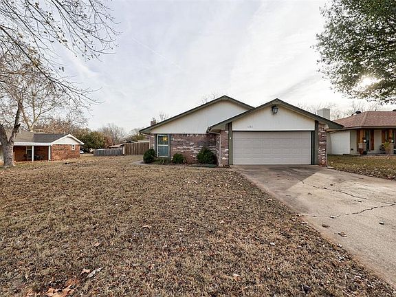 2nd image of 1222 W Churchill Blvd