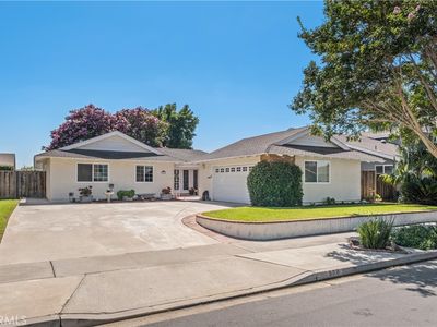 909 Mackenzie Pl, Costa Mesa, CA, 92626