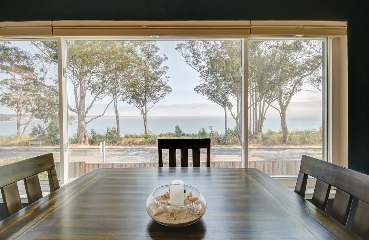 2 bed, 1.5 bath, 922 sqft, $3,500 — Photo 3