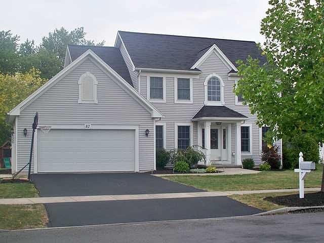 1st image of 82 Hamlin Dr