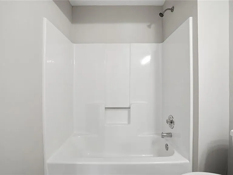 161 Brookfield Dr — Photo 32