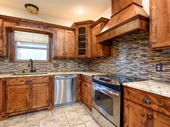 4th image of 9320 N Lookout Ln