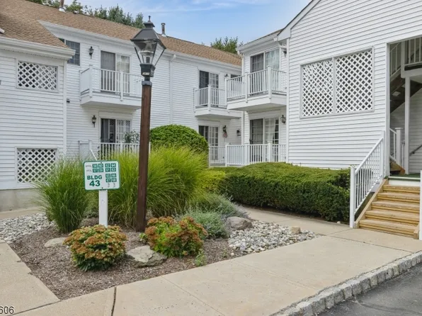 64 Alexandria Way, Bernards Twp., NJ 07920