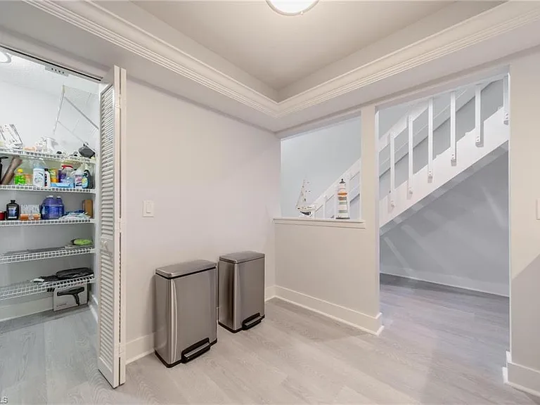 820 Meadowland Dr #D — Photo 16