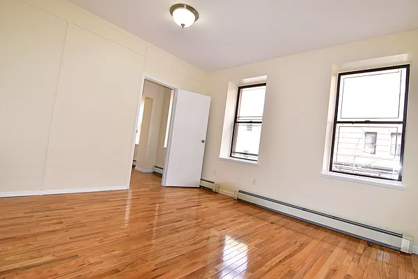 Rented by Manhattan Spaces | media 35