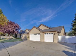 4321 Key West Dr, Redding, CA 96002