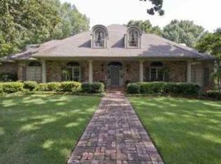 3 Heritage Park Cir, N Little Rock, AR 72116