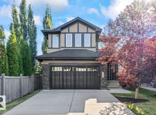 1090 Armitage Cres SW, Edmonton, AB T6W 0H2