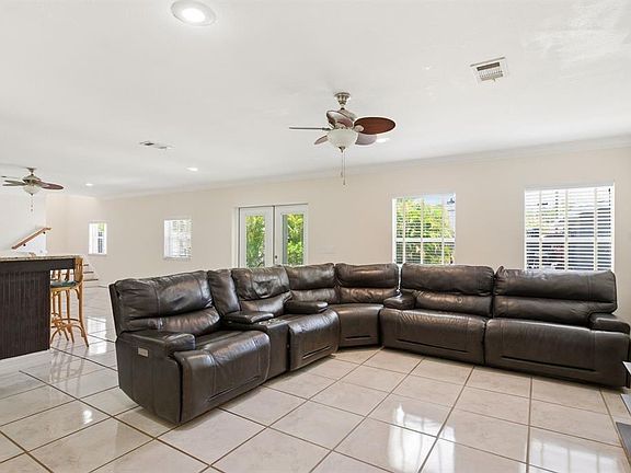 5th image of 850 36TH AVENUE S