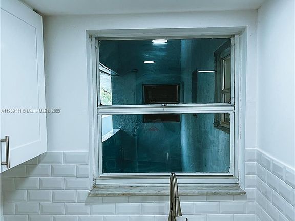 5th image of 310 Fontainebleau Blvd APT 204