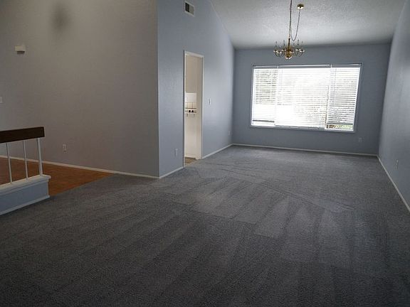 5th image of 11111 Briarcliff Dr