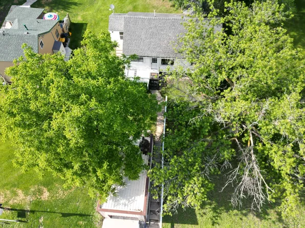 406 E 7th St, Starbuck, MN 56381