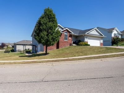 5277 Park Pl, Dubuque, IA, 52002