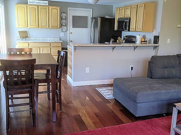 5th image of 8040 Halyard Ct