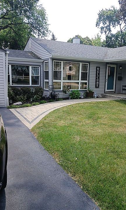 1st image of 2304 Meadow Dr