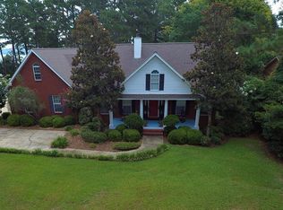 326 Pebble Beach Dr, Eufaula, AL 36027