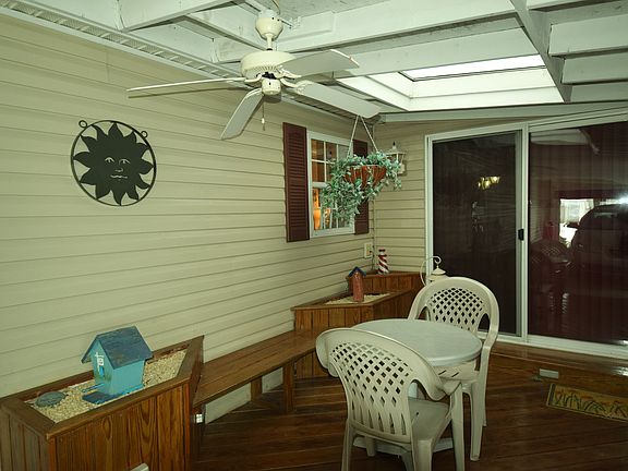 2nd image of 758 Northridge Dr