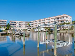 550 S Banana River Dr APT 202, Merritt Island, FL 32952