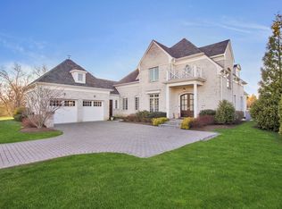 5 Shinnecock Way, New Rochelle, NY 10804