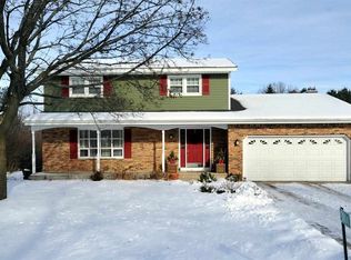 3804 Sunhill Dr, Madison, WI 53718