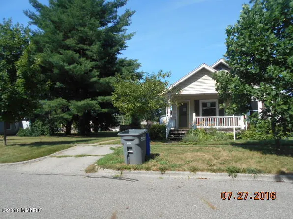 504 Susan St, Sturgis, MI 49091