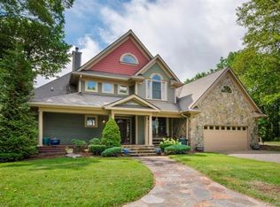 14 Hickory Forest Ln, Fairview, NC 28730