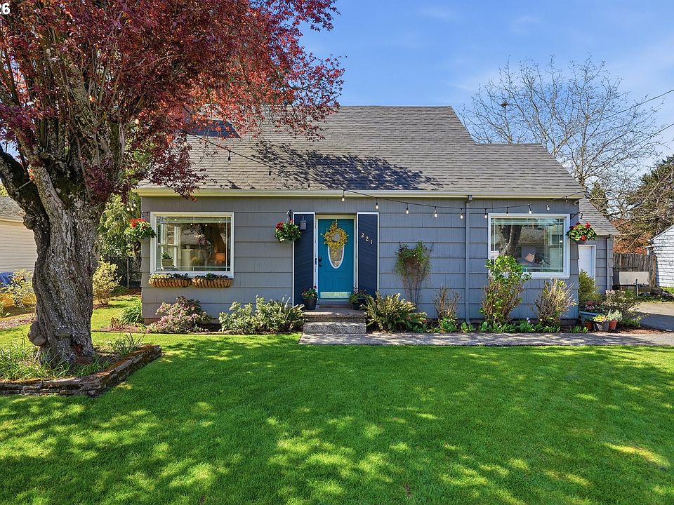 1st image of 221 SE 109th Ave