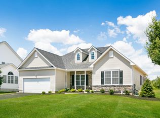 6744 Gwenmawr Rd, Bethlehem, PA 18017