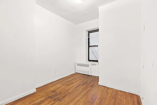 Sold by Compass | media 9