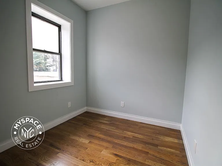 1824 Palmetto St #2R — Photo 8