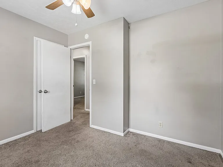 9330 Miami St — Photo 15