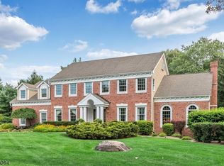 516 Old Post Rd, Wyckoff, NJ 07481
