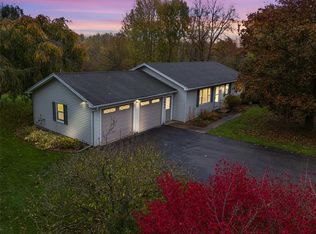 2857 Sherwood Rd, Palmyra, NY 14522