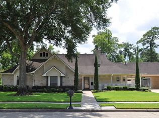 7514 Pine Hollow Dr, Humble, TX 77396