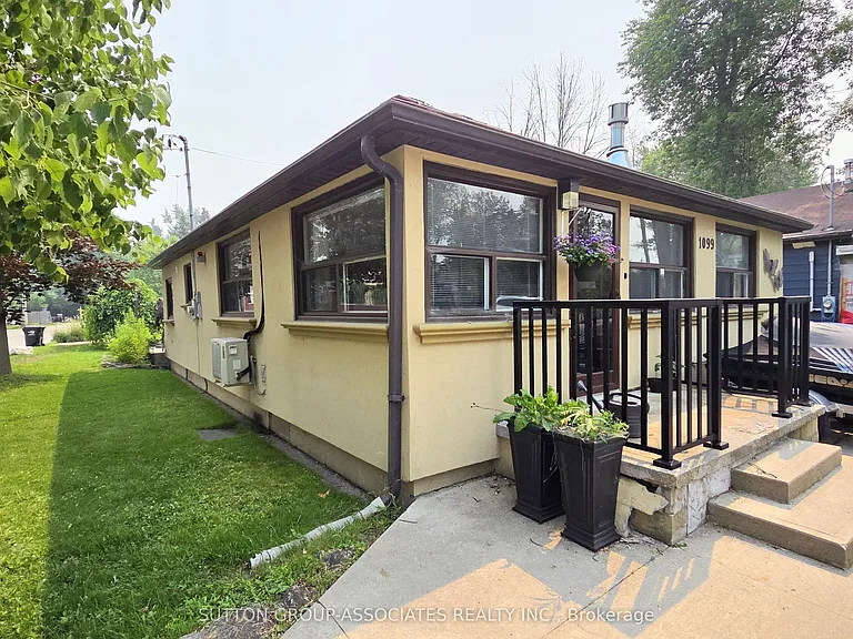 1099 Poplar Rd — Photo 1