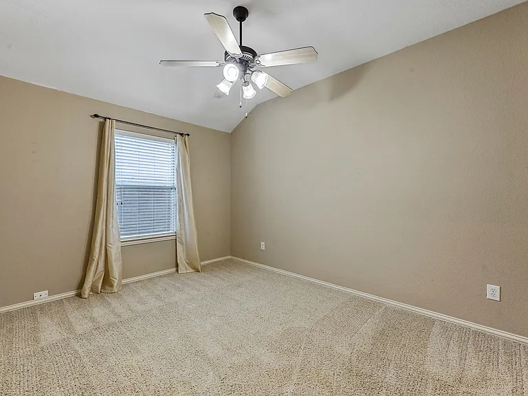 11962 Henderson Dr — Photo 5