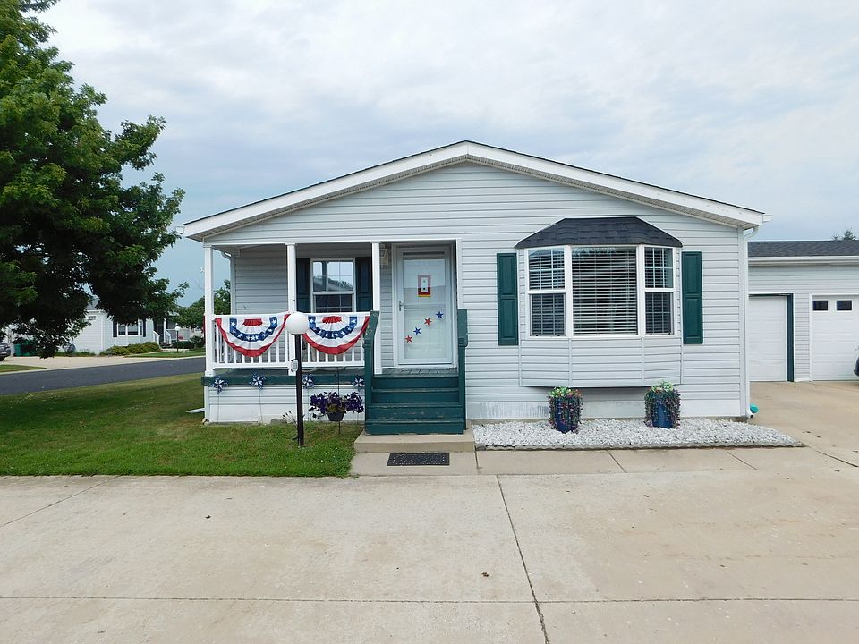 1st image of 653A Bluebird Cir