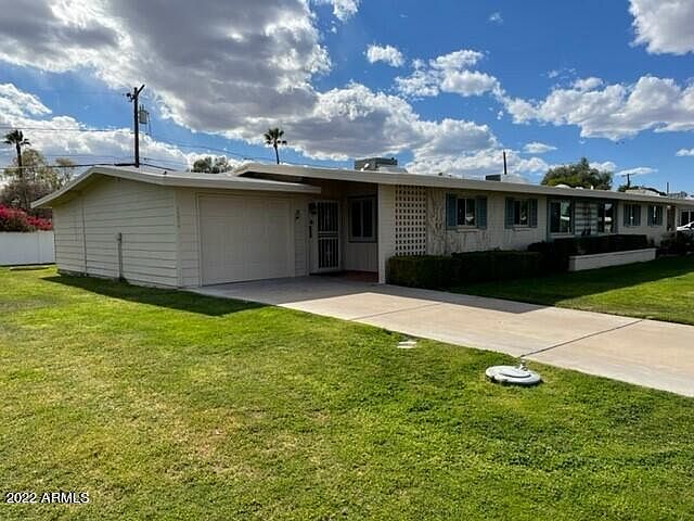 1st image of 10839 W Windsor Dr