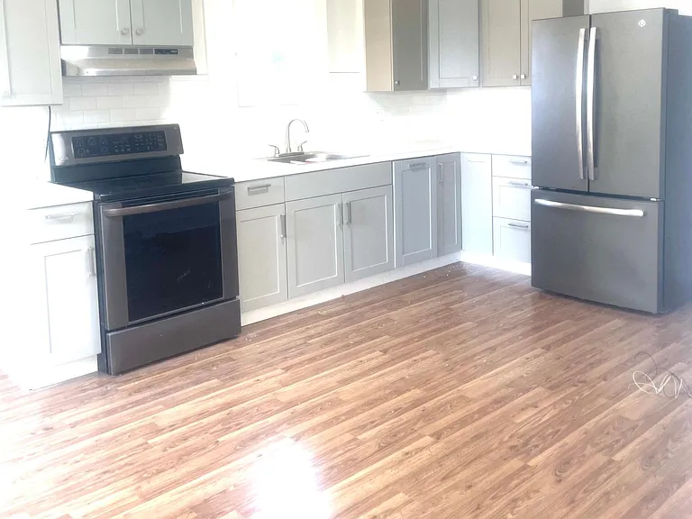 43 Warner St — Photo 8