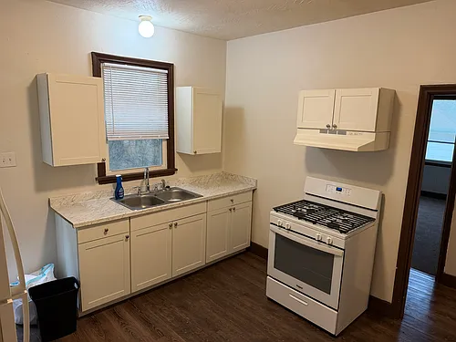 742 Lorenz Ave #2 Photo 1 742 Lorenz Ave #2 Photo 1