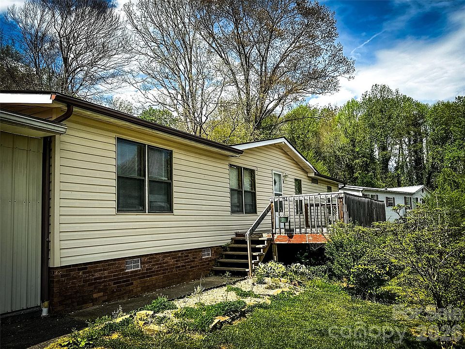 1st image of 6 Lake Eden Cir